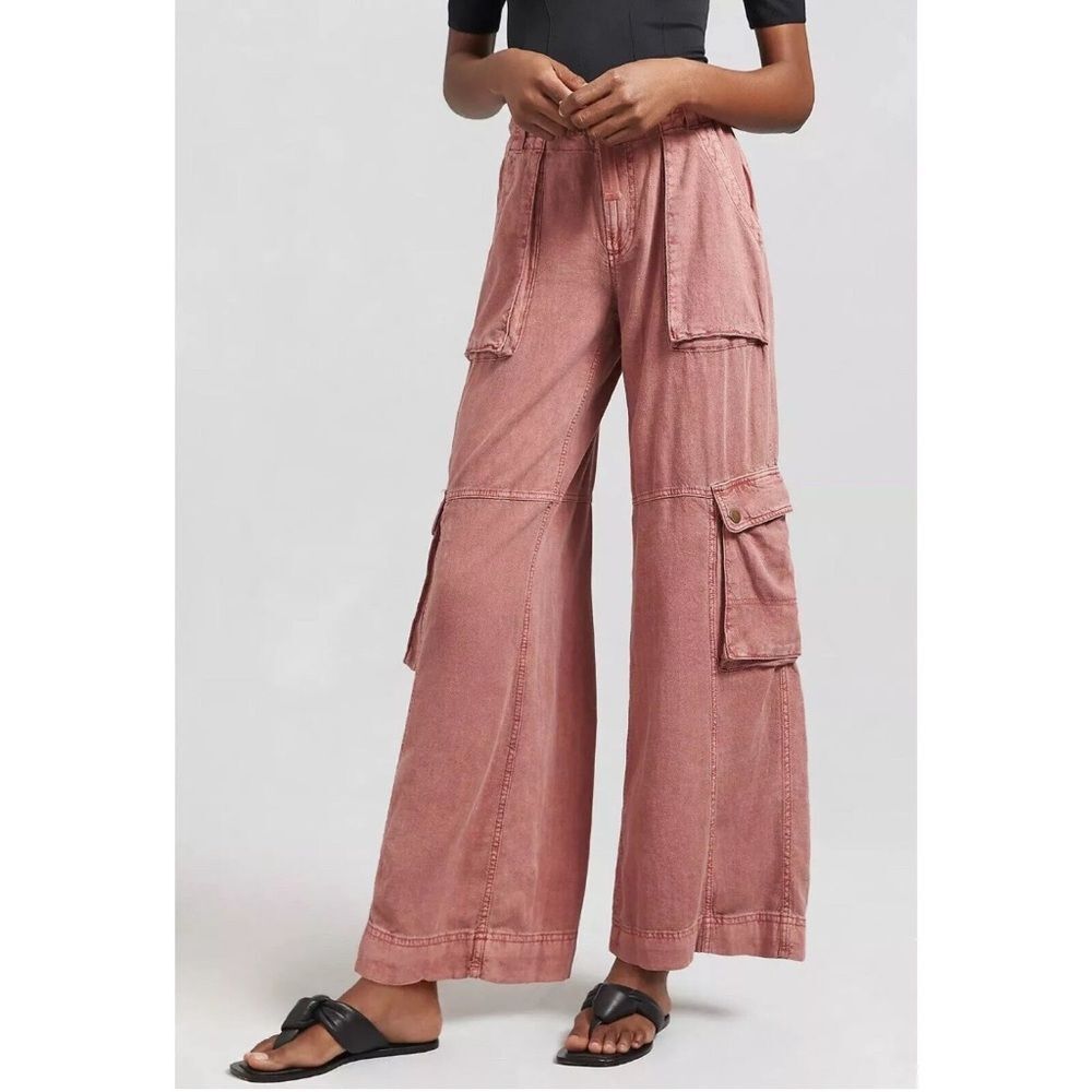 Pilcro Wide-Leg Cargo Pants in Dusty Rose
